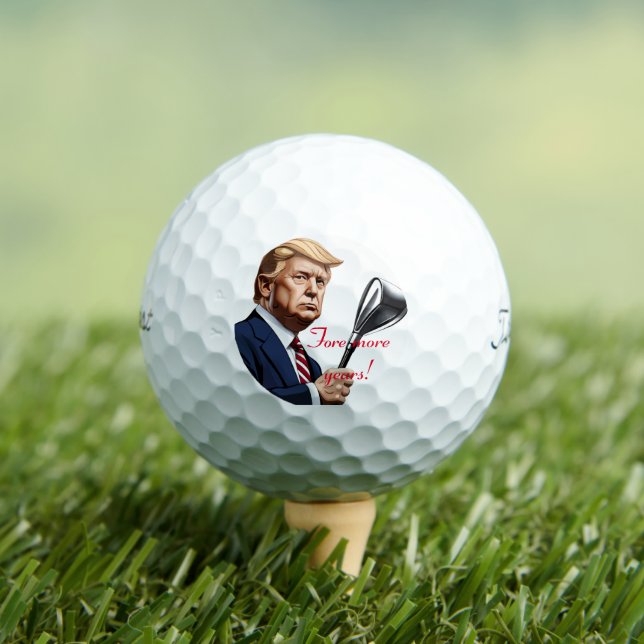 Trump: Noch mehr Jahre der Größe! Golfball (Insitu T-Shirt)