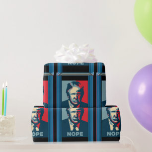 Trump Nope Wrapping Paper Geschenkpapier