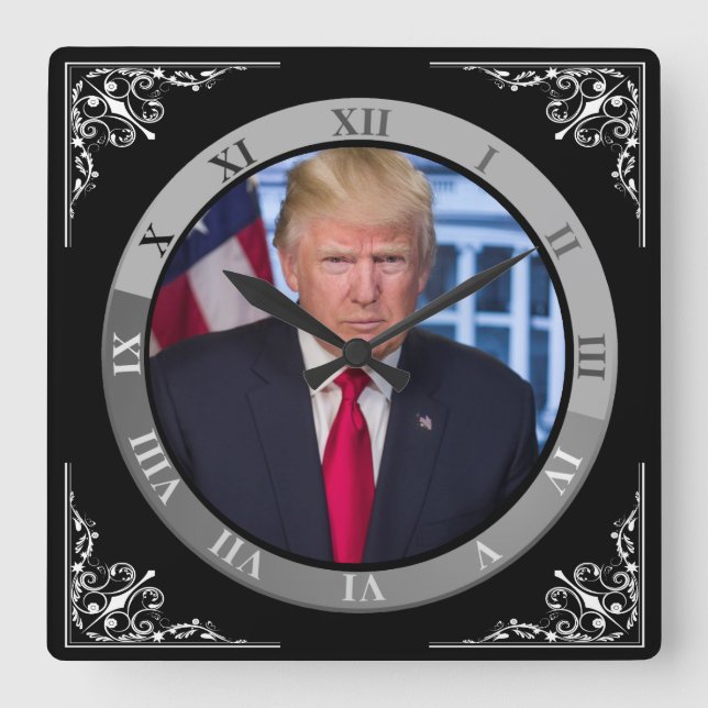 TRUMP QUADRATISCHE WANDUHR (Vorderseite)