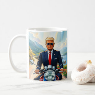 Trump Riding Motorrad in schönen Bergen USA Kaffeetasse