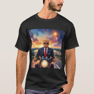 Trump Riding Motorrad US Hauptstadt Fireworks MAGA T-Shirt