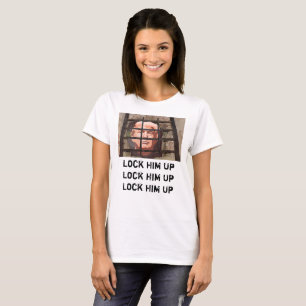 Trump Shirt sperrt ihm auf