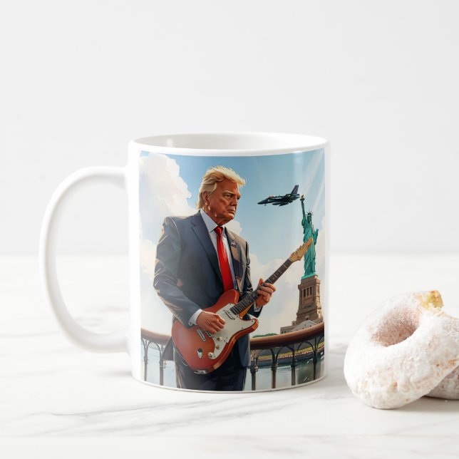 Trump spielt Electric Guitar Statue Liberty Flag Kaffeetasse (Mit Donut)