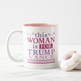Trump Vance - diese Frau ist für Zweifarbige Tasse