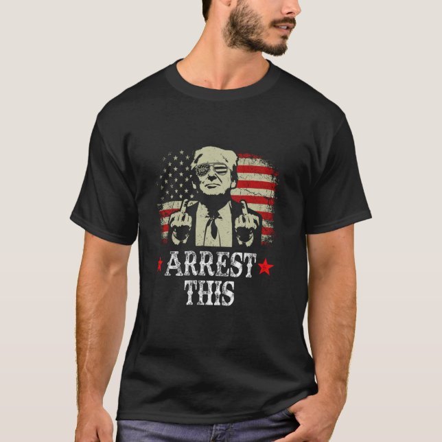 Trump verhaftet diesen lustigen Trump 2024 verurte T-Shirt (Vorderseite)