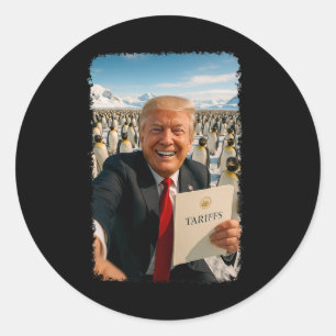 Trump verhängt Zoll auf Pinguin Ironische Politik  Runder Aufkleber