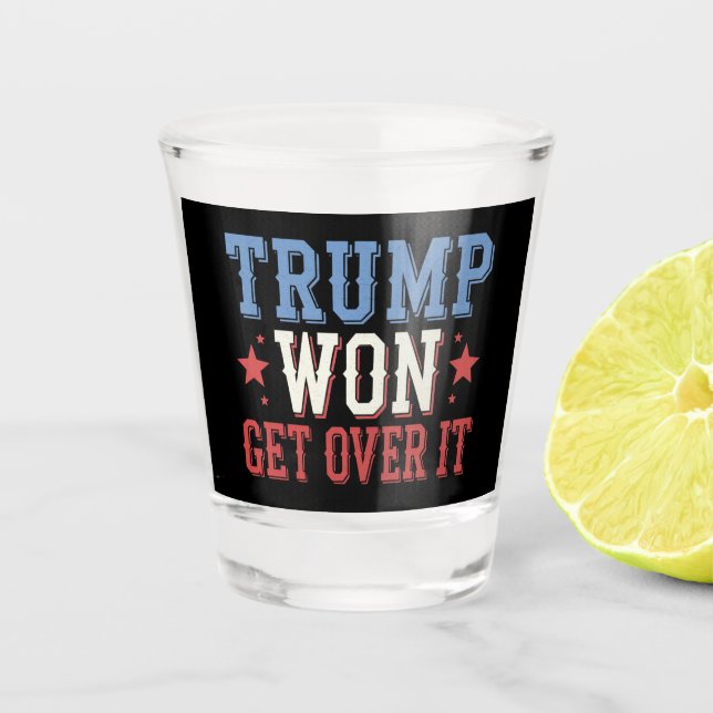 Trump wird 2024 überwinden schnapsglas (Vorderseite)