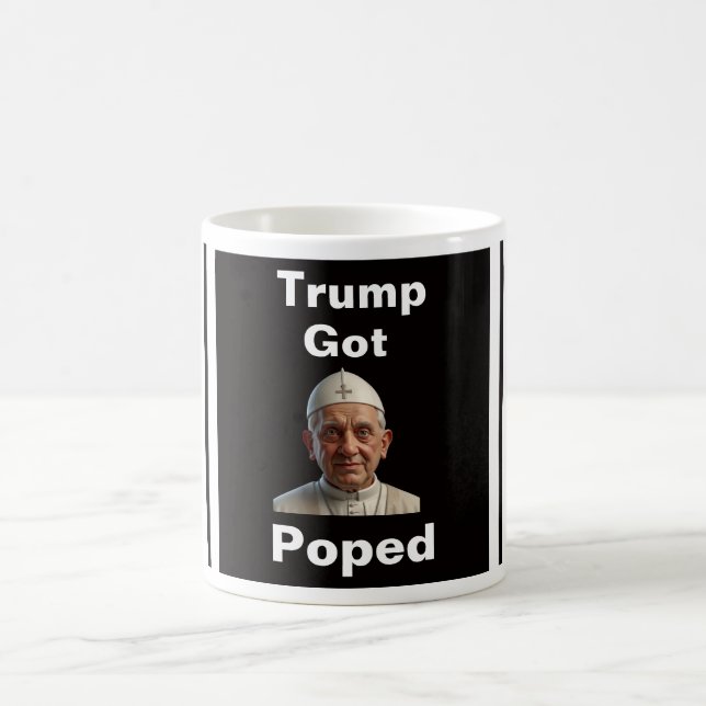 Trump wurde auf Kaffeetasse bespritzt (Mittel)