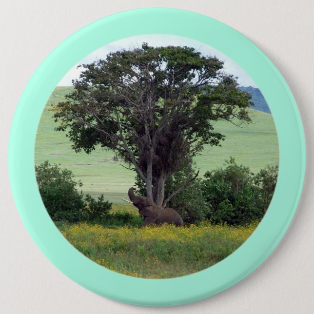 Trunk to Breeze - Ngorongoro Afrikanischer Elefant Button (Vorderseite)