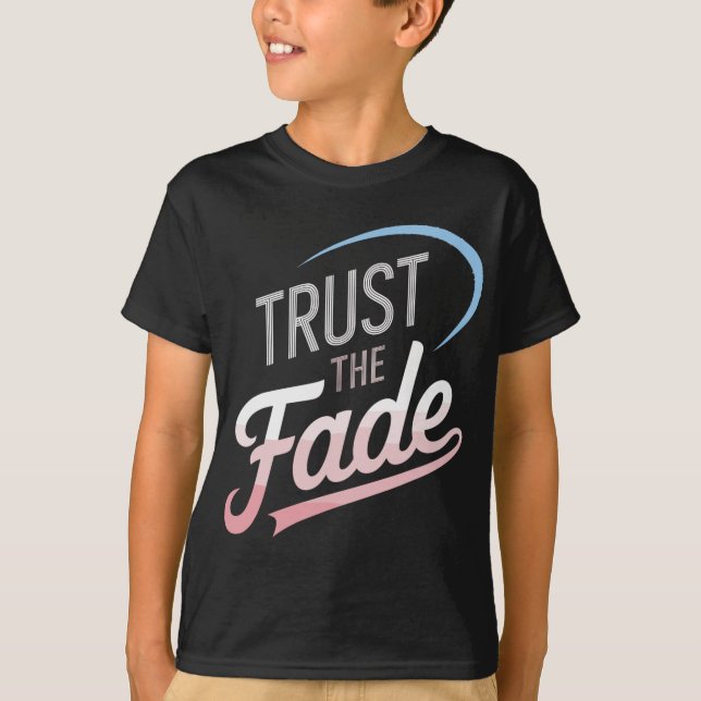 Trust The Fade Disc Golf Design Stylish And Comfor T-Shirt (Vorderseite)