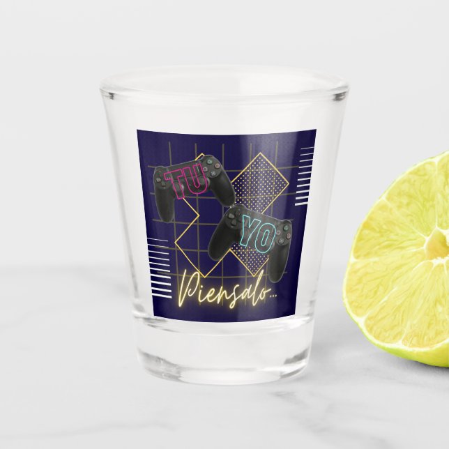Tu, Yo, piensalo... Videospiel Schnapsglas (Vorderseite)