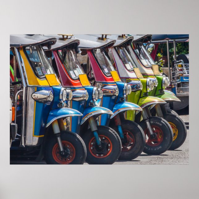Tuk tuks in a row  poster (Vorne)