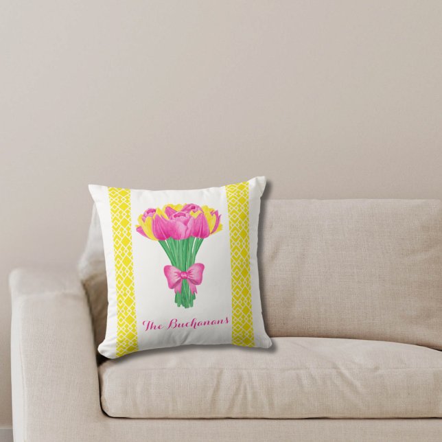 Tulip Bouquet mit Individuelle Name aus Bogen und  Kissen (Tulip Bouquet with bow & geometric designed Throw Pillow)