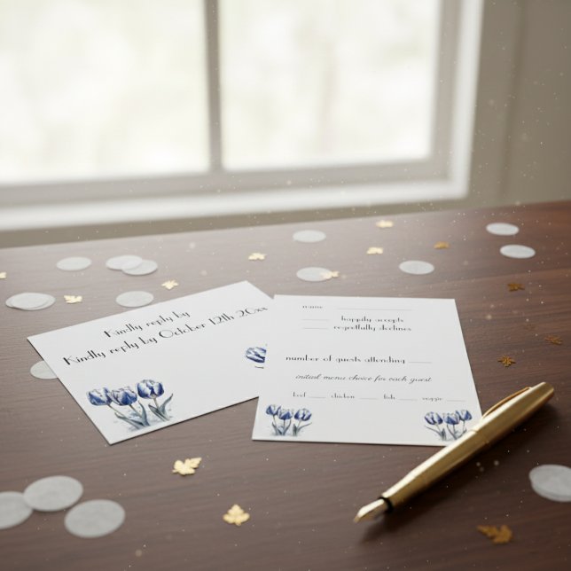 Tulips in Delft Blue benutzerdefinierbar RSVP Karte (Von Creator hochgeladen)