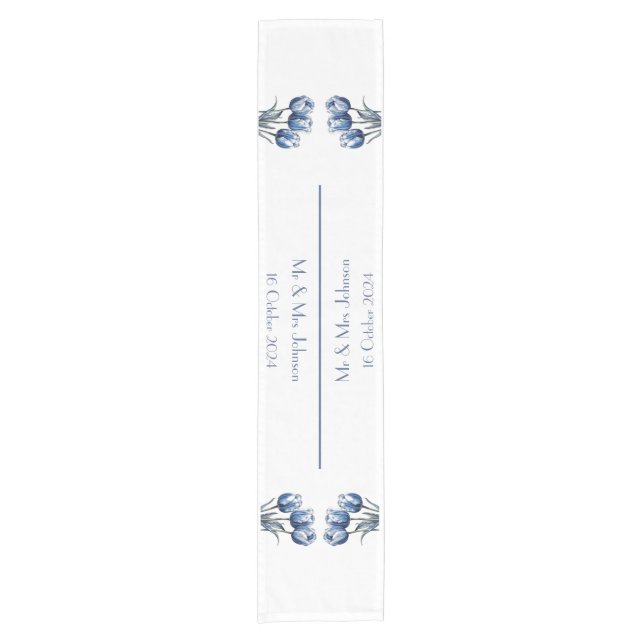 Tulips in Delft Blue Kurzer Tischläufer (Vorderseite)