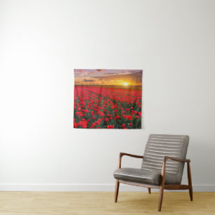 Tulpe-Felder am Sonnenuntergang in den Wandteppich