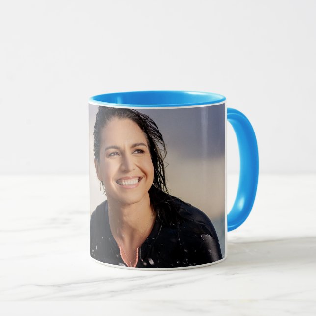Tulsi Gabbard Tasse (VorderseiteRechts)