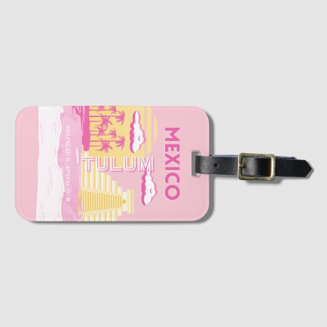 Tulum, Reisekunst, Preppy Art, Pink Gepäckanhänger (Vorderseite (Horizontal))