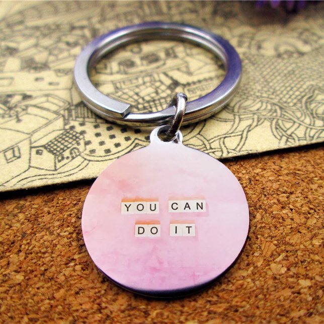 Tun Sie es mit einem rosa Schlüsselanhänger. Schlüsselanhänger (Do it pink text keychain. Keychain)