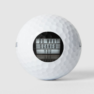 Tun Sie, was Sie beunruhigt, gehen Sie Risiken ein Golfball