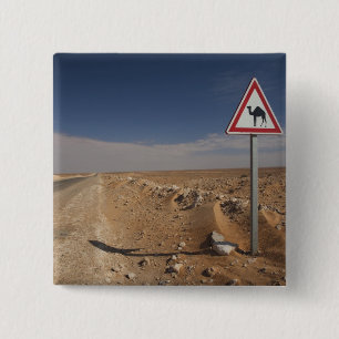 Tunesien, Ksour-Gebiet, Ksar Ghilane, Öl-Pipeline Button