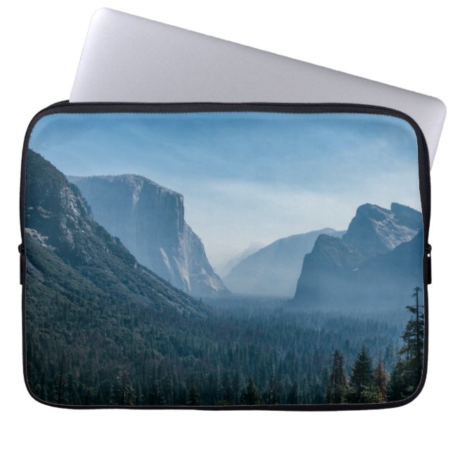 Tunnel-Ansicht von Yosemite Laptopschutzhülle (Vorderseite)