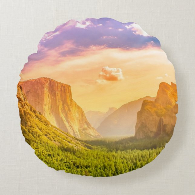 Tunnel-Ansicht von Yosemite Nationalpark Rundes Kissen (Vorderseite)