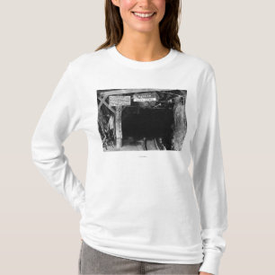 Tunnel in Juneau, Alaska Treadwell Bergwerk T-Shirt
