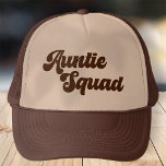 Tuntie Squad Simple Vintag Retro Typografie Truckerkappe<br><div class="desc">Dieses einfache und Vintage Design besteht aus spielerischer Schrift-Typografie.</div>