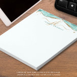 Türkis Agate Gold Glitzer Script Monogram Notizblock<br><div class="desc">Elegantes, stilvolles personalisiertes Notizblock mit türkisfarbenem, aquamarinem Akzent mit Imitaten goldenen Glitzer-Adern und Goldflecken mit Ihren Initialen oder Monogramm in extravaganter Kalligraphie-Skript mit Swashes und Namen in Gold und Türkis. ÄNDERUNGEN: Ändern Sie den Stil, die Farbe, die Größe und die Position des Schriftartes in EDIT. HILFE: Für Hilfe bei der...</div>