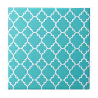 Türkis-Aqua blaues Quatrefoil Marokkaner-Muster Fliese