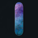 Türkis und Grün Elegante Lotus Blume Skateboard<br><div class="desc">Türkis,  Aqua Blue und Green Elegant Lotus Blume Foil Muster. Dieses Blumenmuster symbolisiert den spirituellen Buddhismus.</div>