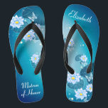 Türkisblau-florales Muster Matron of Honour Flip Flops<br><div class="desc">Dieses hübsche Blau zeichnet sich durch elegante Lotus-Blume im türkisblauen Farbverlauf aus. Fügen Sie Ihre Formulierung hinzu, um einfach Ihre eigenen schönen Hochzeitsflip Flops, um eine stilvolle Dosis Glanz zu Ihrem Hochzeitstag, Junggeselinnen-Abschied, oder anderen Feiern hinzuzufügen. Strich Anpassen Sie es mit Ihrer Formulierung durch die Vorlagenfelder. Wenn Sie gewollt haben,...</div>