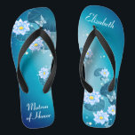 Türkisblaues Muster Matron of Honour Gedreht Flip Flops<br><div class="desc">Dieses hübsche Blau zeichnet sich durch elegante Lotus-Blume im türkisblauen Farbverlauf aus. Fügen Sie Ihre Formulierung hinzu, um einfach Ihre eigenen schönen Hochzeitsflip Flops, um eine stilvolle Dosis Glanz zu Ihrem Hochzeitstag, Junggeselinnen-Abschied, oder anderen Feiern hinzuzufügen. Strich Anpassen Sie es mit Ihrer Formulierung durch die Vorlagenfelder. Wenn Sie gewollt haben,...</div>