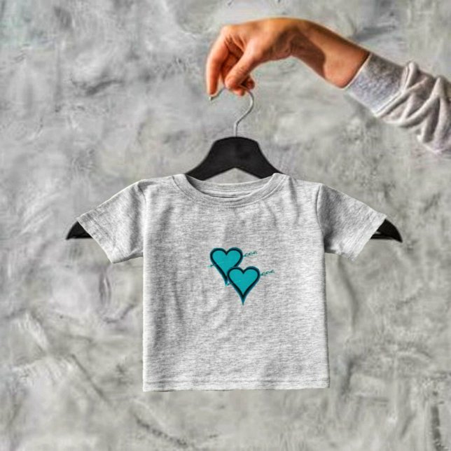 Türkisches Herz und Arsch Baby T-shirt (Express a mother's special love for her baby, with this Turquoise Heart & Arrow Toddler's T-Shirt!)