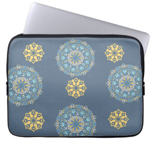 Türkisfarbenes Aquamarines Blau und Gelb MandalaAr Laptopschutzhülle