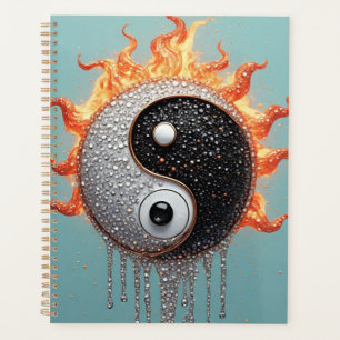 Türkisfarbenes Yin Yang mit goldenem ornamentalen  Planer