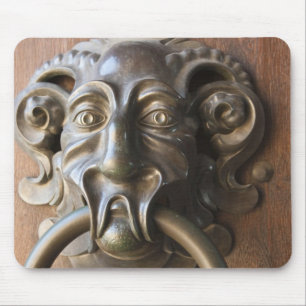 Türklopfer an der Neuen Residenz Mousepad