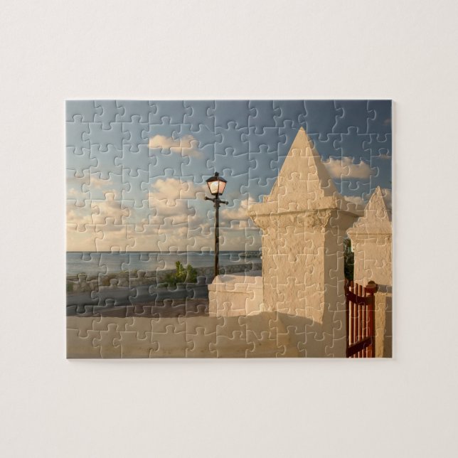 Turks und Caicos, Grand Turk Island, Cockburn Puzzle (Horizontal)