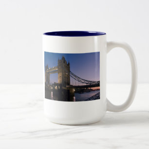 Turmbrücke London England Wasser Nacht Stadt Zweifarbige Tasse