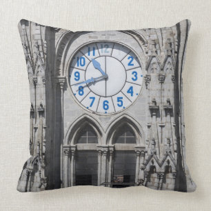 Türme der Uhr in der Basilika, Ecuador Kissen