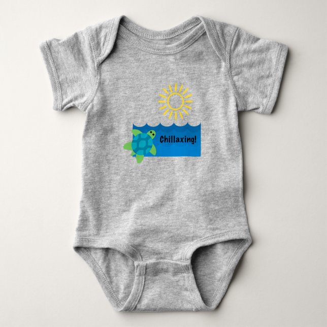 Turtle Chillaxing Design - Baby Jersey Bodysuit Strampler (Vorderseite)