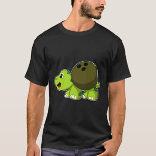 Turtle im Bowling mit Bowlingball T-Shirt