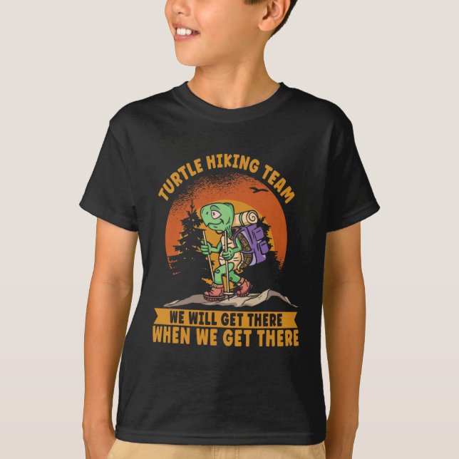 Turtle Wanderteam. Funny Hiker T-Shirt (Vorderseite)