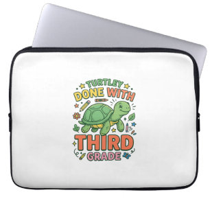 Turtley Fertig mit der dritten Klasse Turtle-Schul Laptopschutzhülle