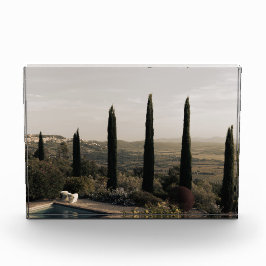 Tuscan landscape hidden behind cypresses (2024) fotoblock