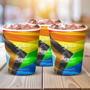 Tüten aus Papier mit Regenbogenschriftzug für schw Pappbecher