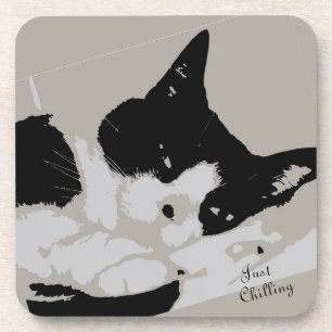 Tuxedo Cat Chilling Getränkeuntersetzer
