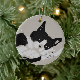 Tuxedo Cat Chilling Keramik Ornament