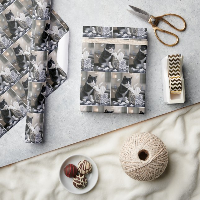 Tuxedo Cat Playing with a Tissue Box Geschenkpapier (Kunsthandwerk)